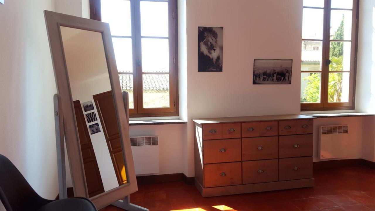Appartement Au Coeur De Carcassonne Buitenkant foto